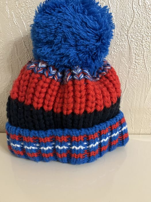 Дитяча шапка на хлопчика та на дівчинку 1-2 рочки