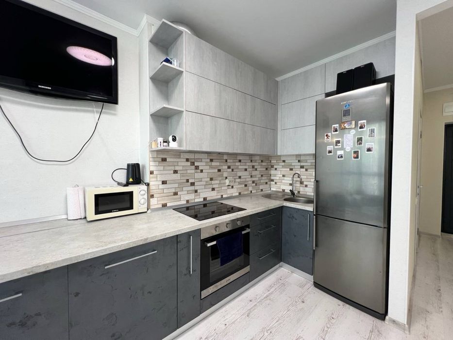 Продам квартиру с ремонтом в ЖК Приморские сады