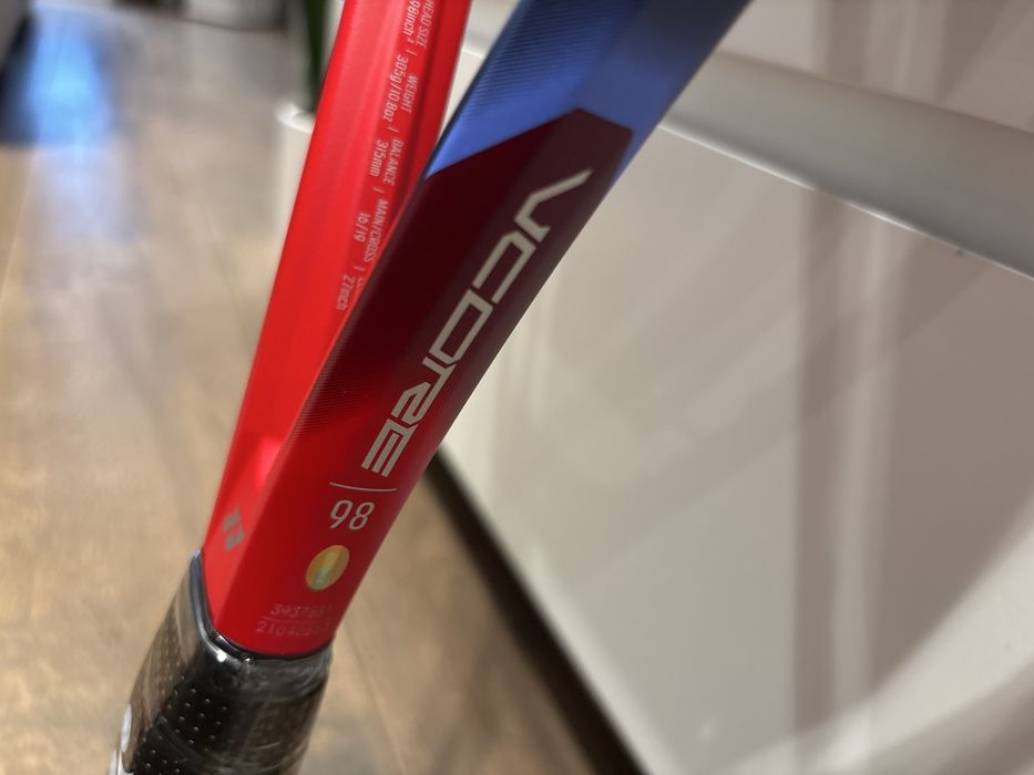 Rakieta tenisowa Yonex Vcore 98