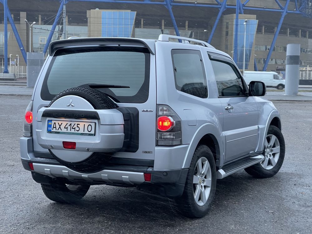 Продам Mitsubishi Pajero Wagon 3D