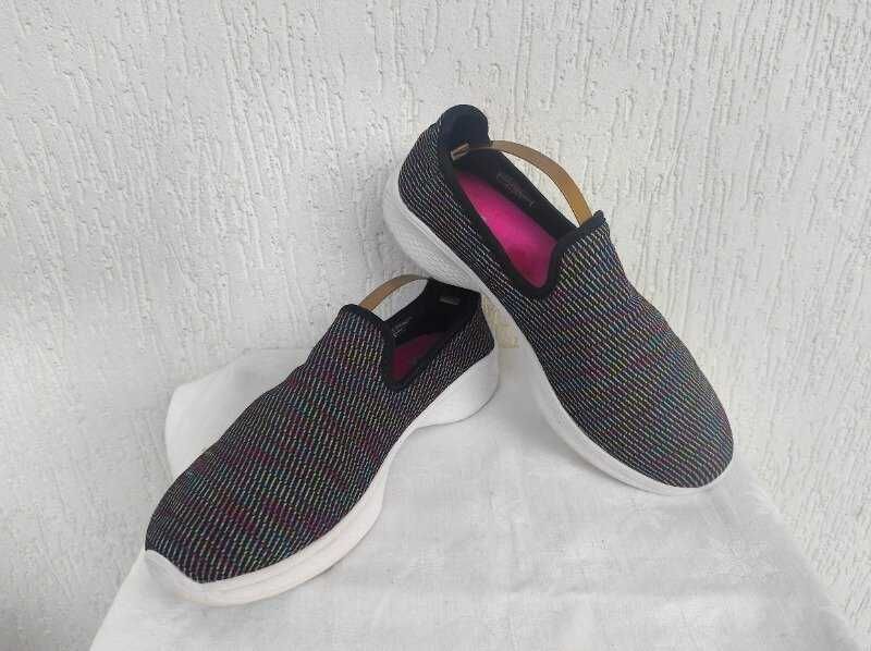 Мокасини текстильние Skechers Goga max GEN 5 р.37.5