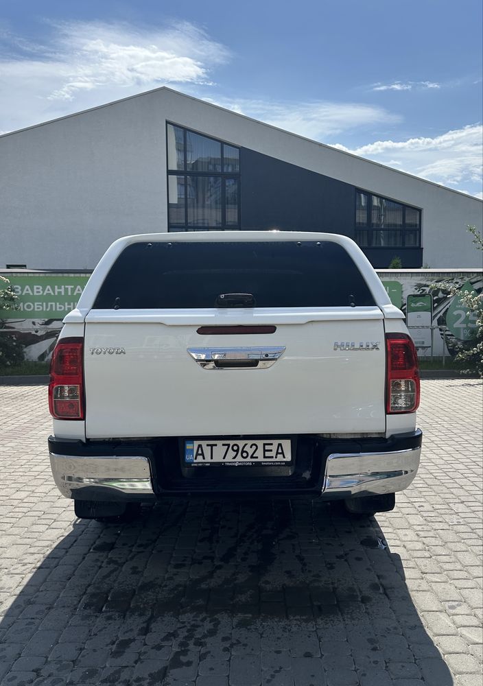 Toyota Hilux 2.4 2016р