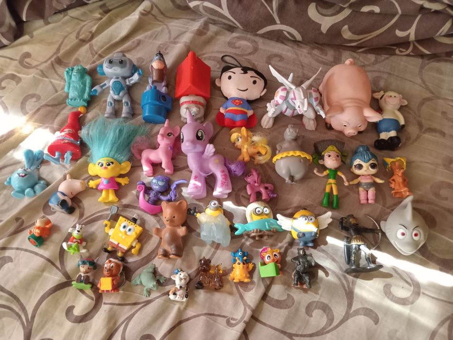 Игрушки маленькие ,McDonald's, kinder, и другие