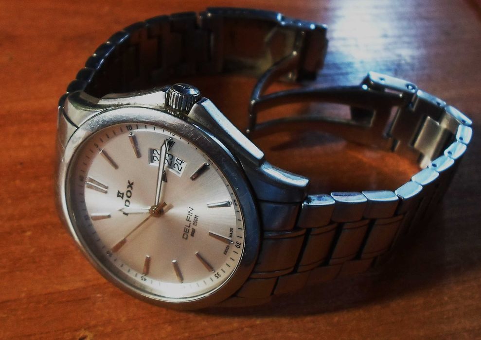 Годинник EDOX з колекції DЕLFIN