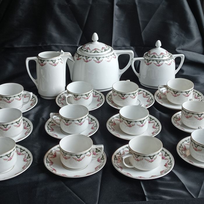 Serviço de porcelana café/chá impecável