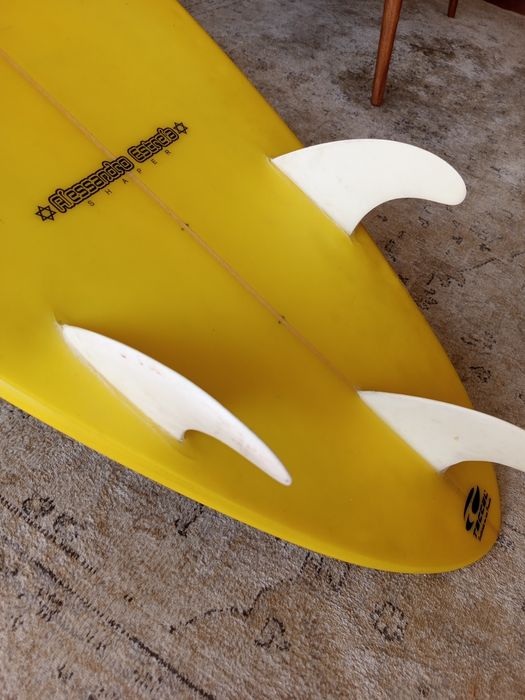 Prancha surf 6'1 com saco deeply