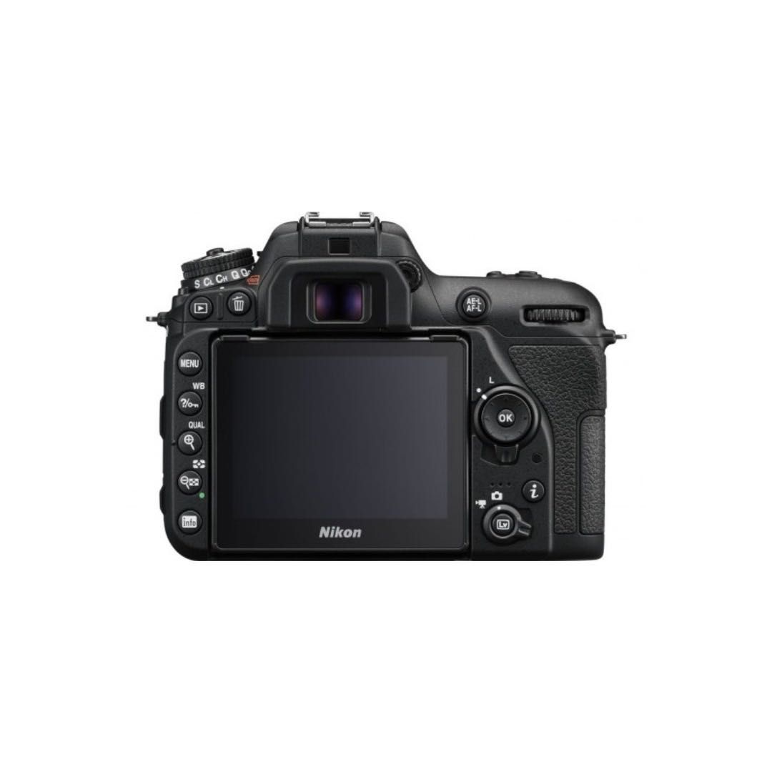 Vendo Nikon D7500