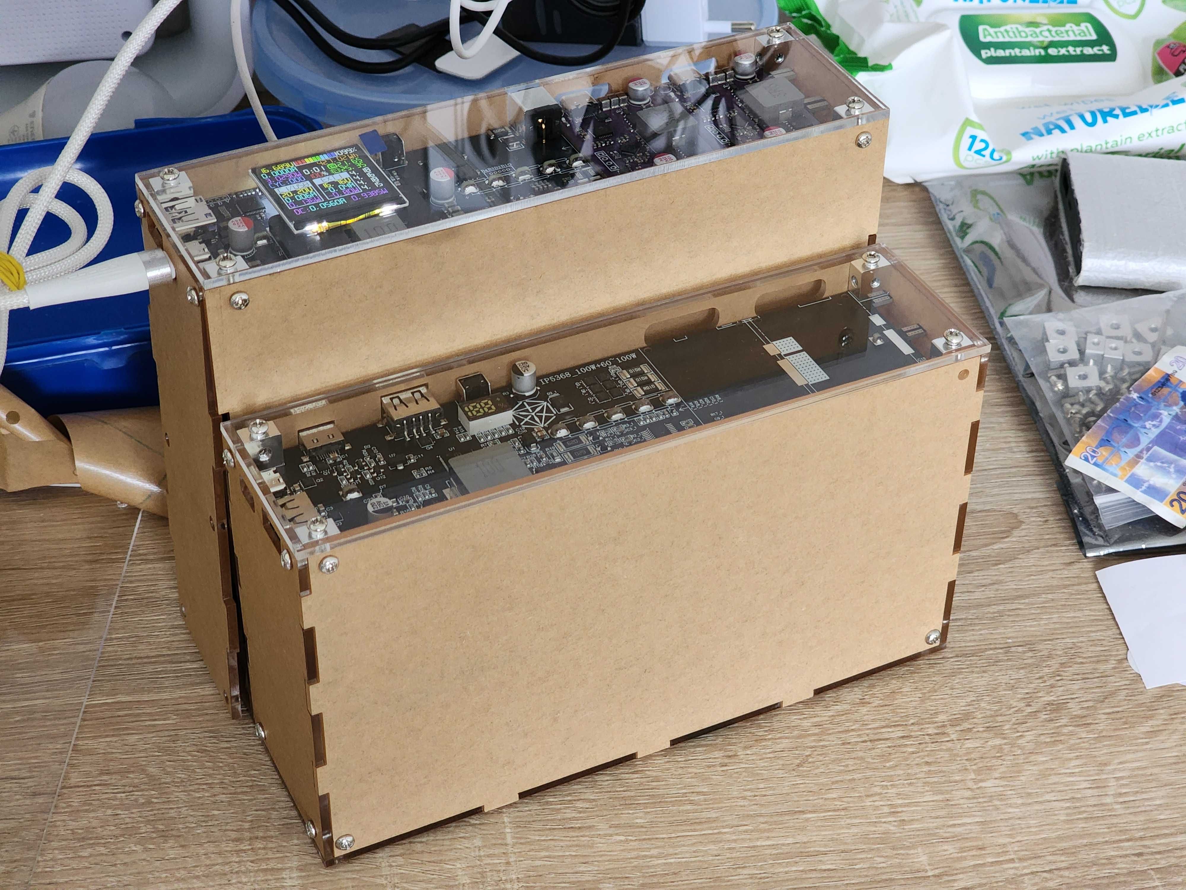 Зарядна станція 120000мАм 100W/120W/120W корпус 24шт 21700 450Wh LCD