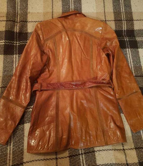 Продам добротную кожаную куртку-пиджак производства Турция б/у