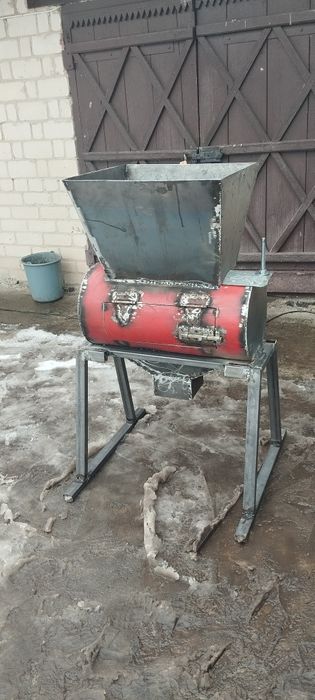 Продам лущилку для кукурудзи.