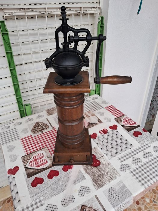 Moinho de café  manual para colecionadores