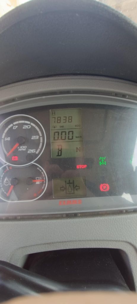 *Claas arion 640*