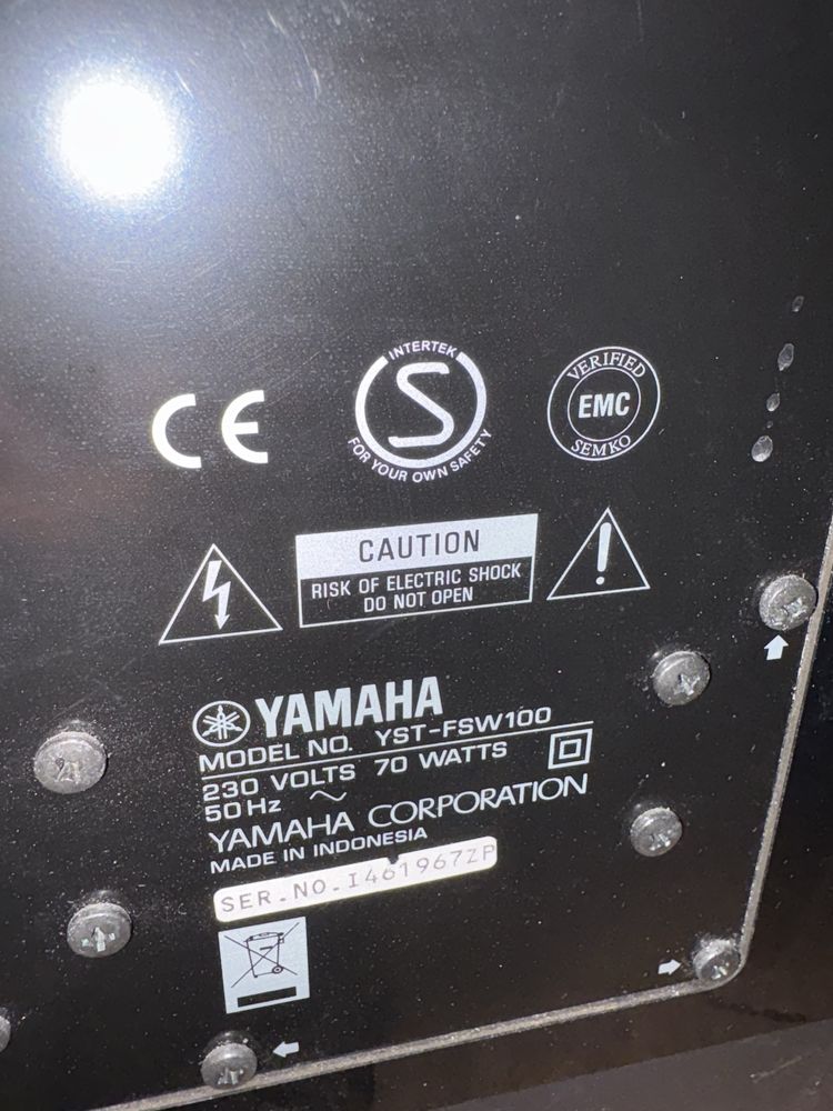 Subwoofer yamaha 230 volta, 70 watów