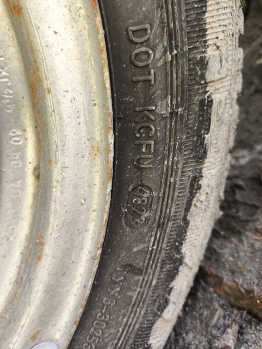 Продам колеса ,резину заз славута 155/70r13