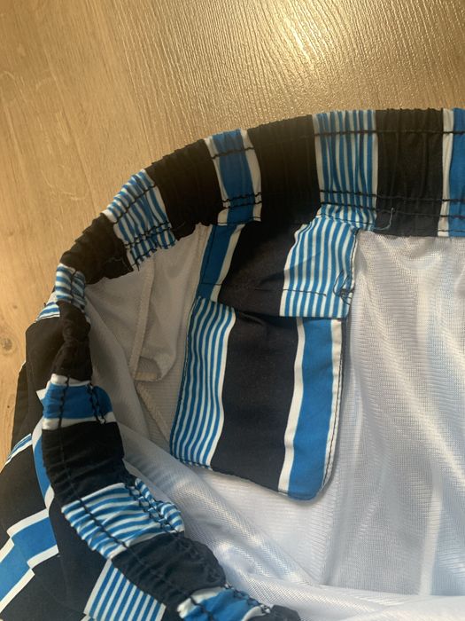 Krótkie czarne spodenki do pływania kąpielówki paski retro vintage XL