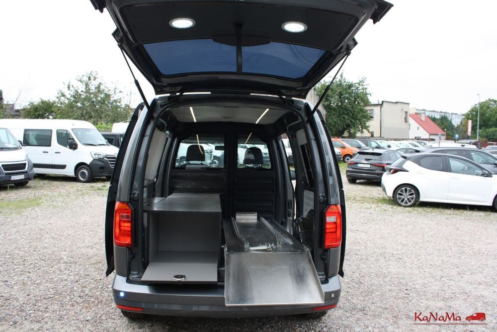 Volkswagen Caddy  long carawan transport zwłok 6biegów