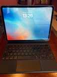 iPad Pro (11´ ) (2.ª geração) com teclado Magic Keyboard