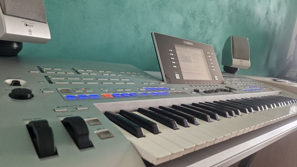 Yamaha TYROS 4 zestaw