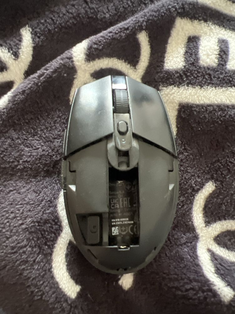 Мишка Logitech g305.