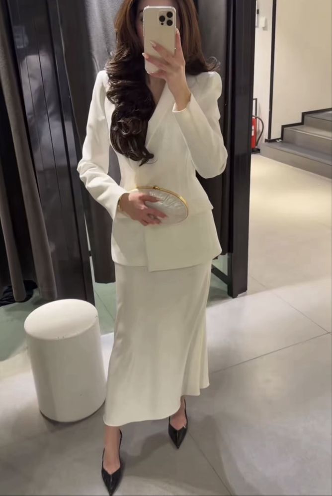 Атласна спідниця Zara