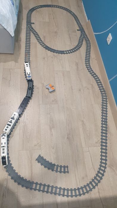 Потяг LEGO City  «Пасажирський поїзд»