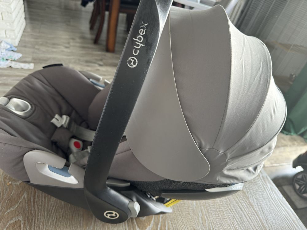 Nosidełko cybex platinum cloud Z i-size