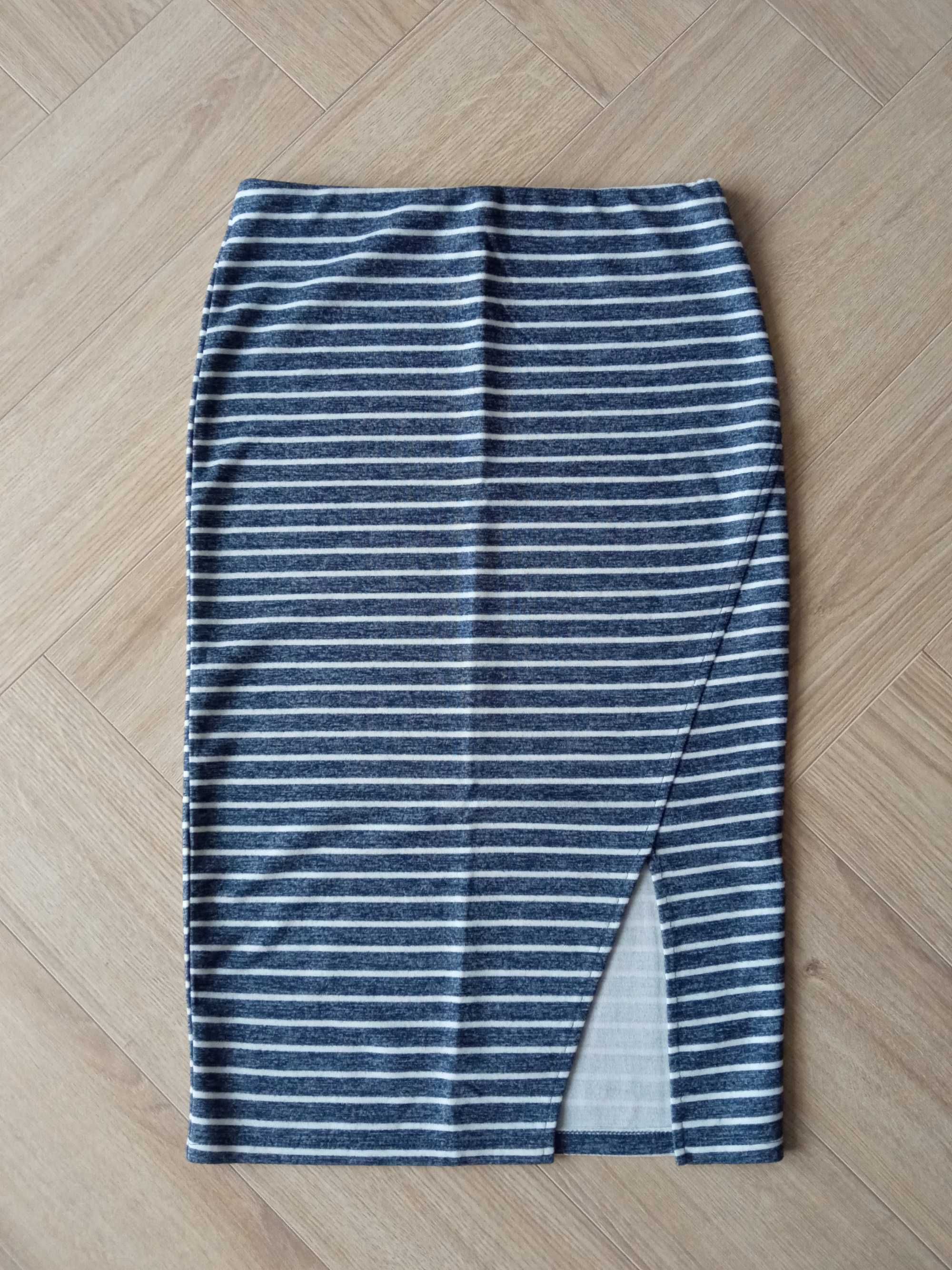 Spódnica ołówkowa w paski