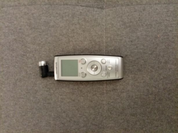 Dyktafon + kabelek USB