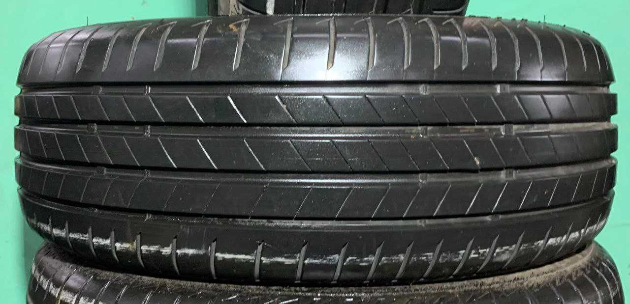 Літня резина Бріджстоун 225/55/18 Bridgestone Turanza T-005 шины