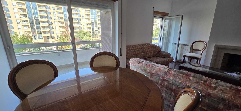 Apartamento T2 à venda na Rua Egas Moniz, Solum, Coimbra