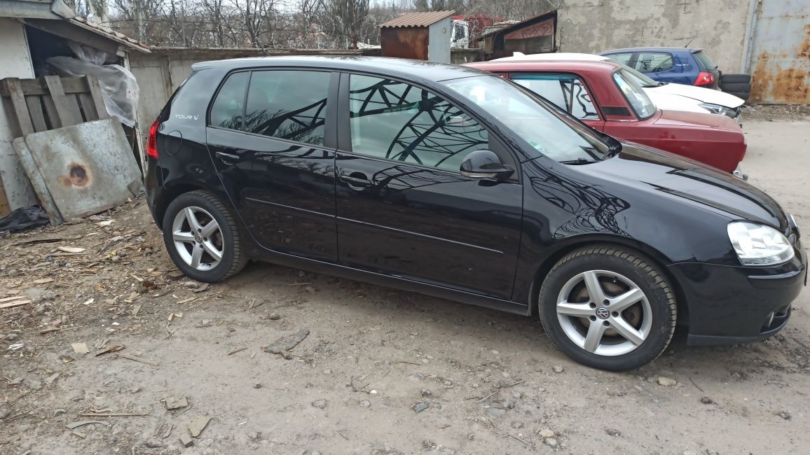 Продам VW Golf 1,4mpi, 2007, 5d, черний