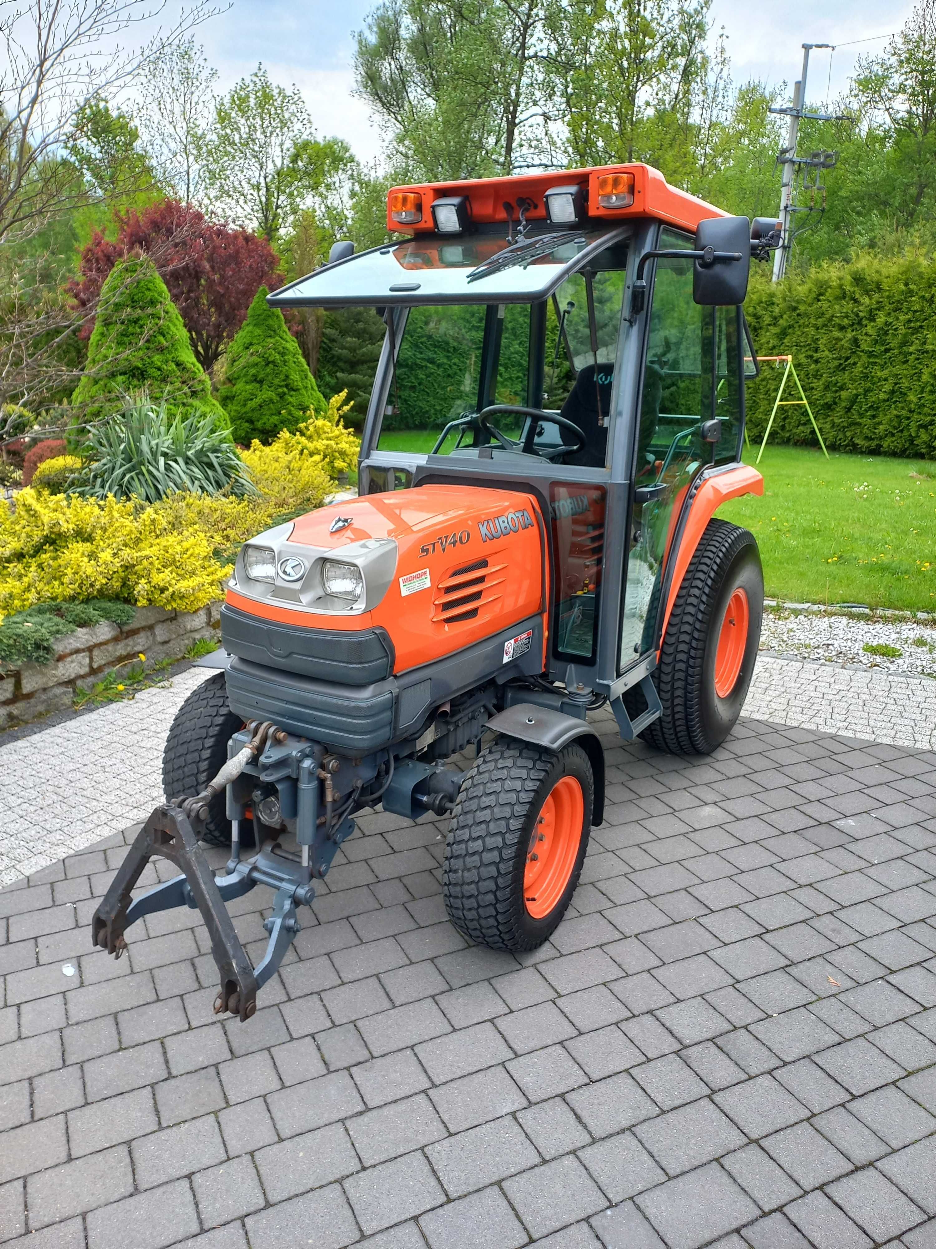 Traktorek Kubota STV