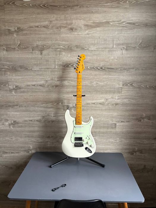 Майстрова Fender Stratocaster SSH