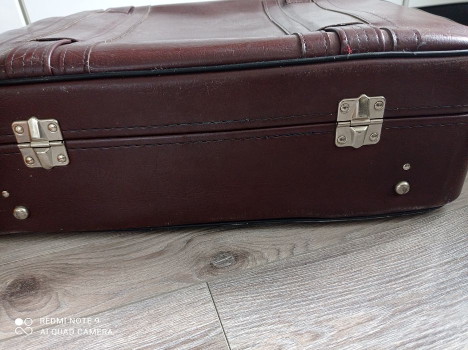 Чемодан гарний дуже