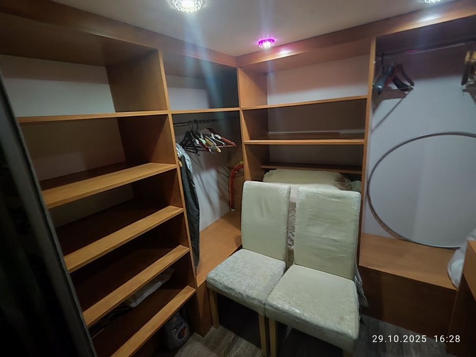 Слача комнаты с хозяйкой