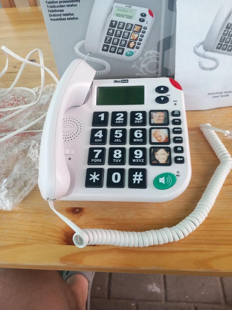 Telofon stacjonarny MAXCOM KXT480