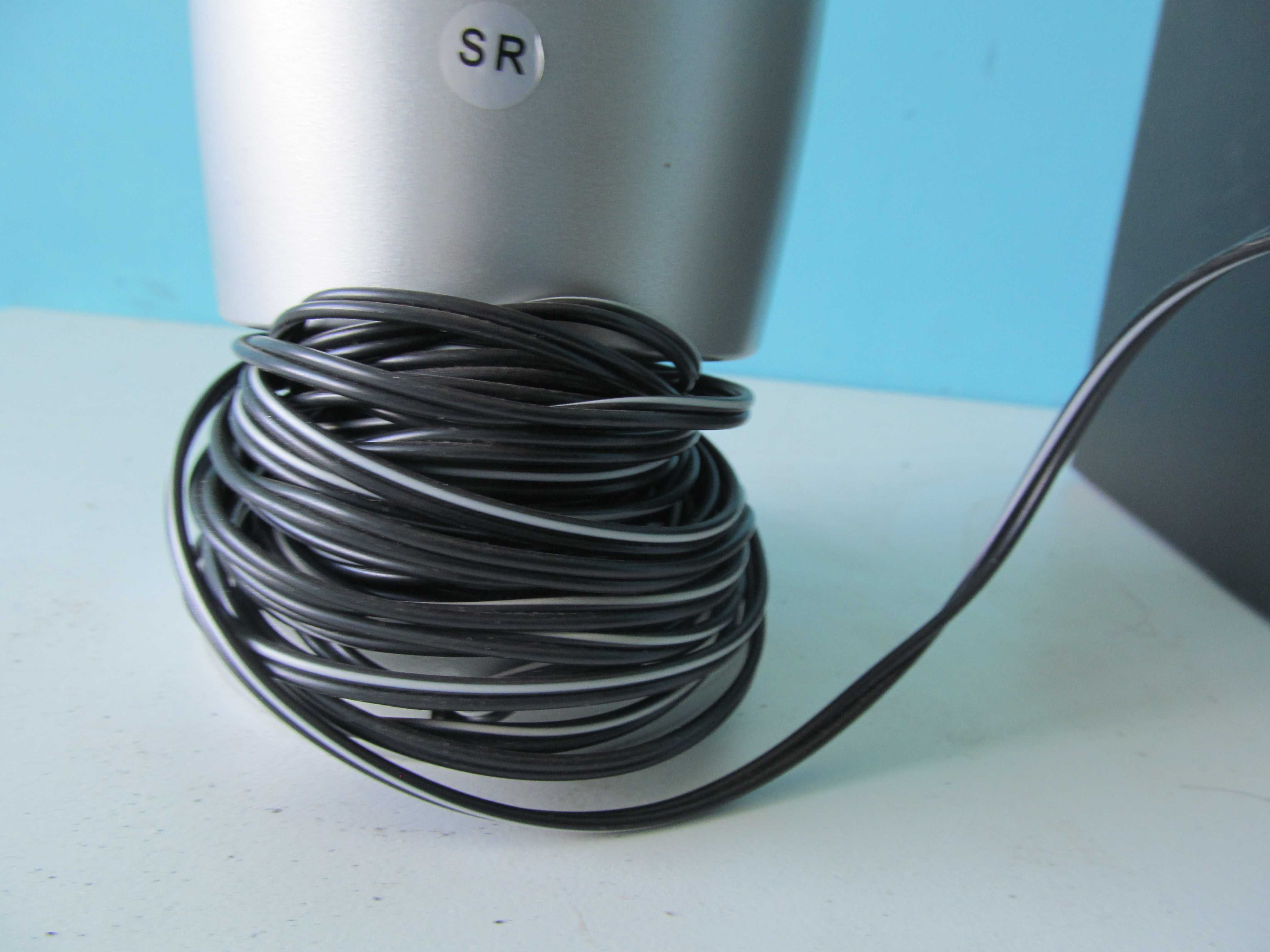mały zestaw głośnik 2.1 subwoofer + 2 boczne-wejście AUX/InPut-do komp