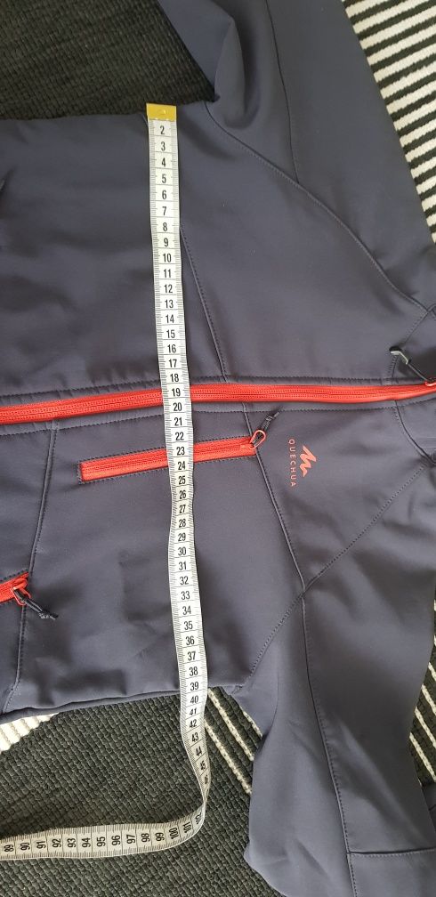 Nowa kurtka softshell Quechua Decathlon rozm. 140