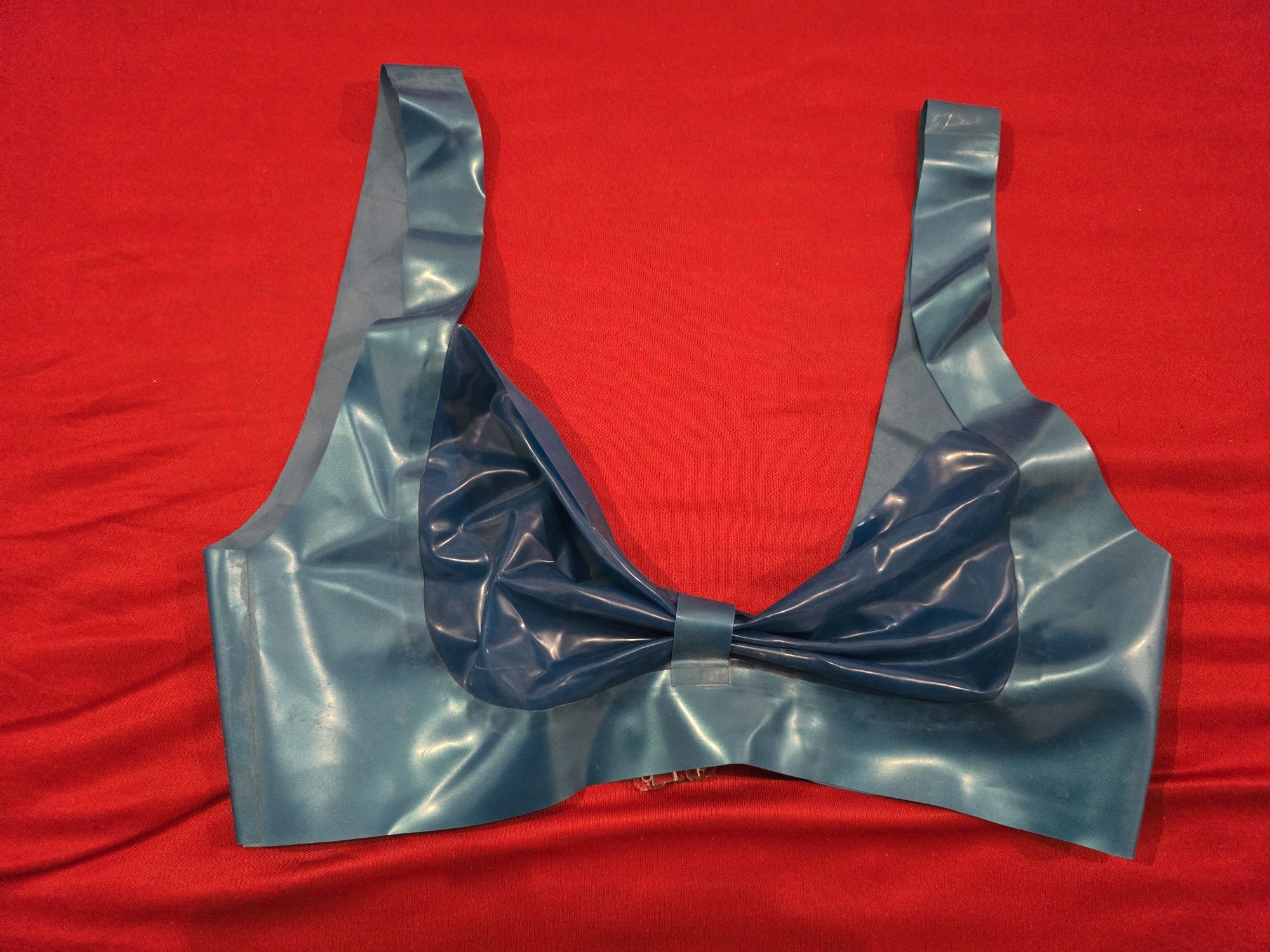 Stanik biustonosz latex
