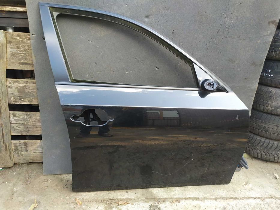 Дверка передня права BMW E60, E61