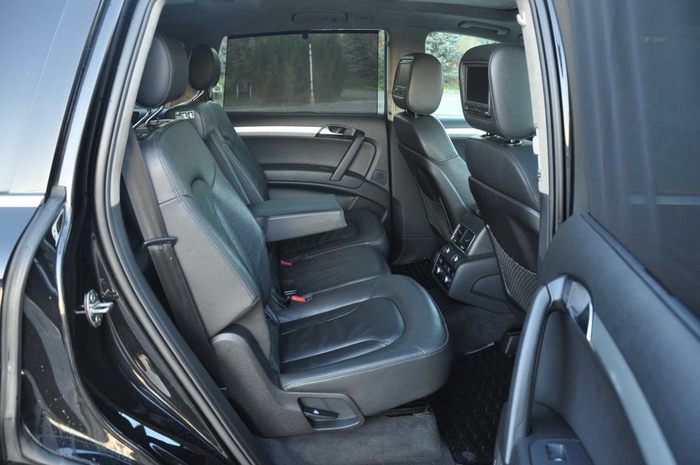 Ładne Audi Q7 4.2 Benzyna Full 7 miejsc 2008 Rok