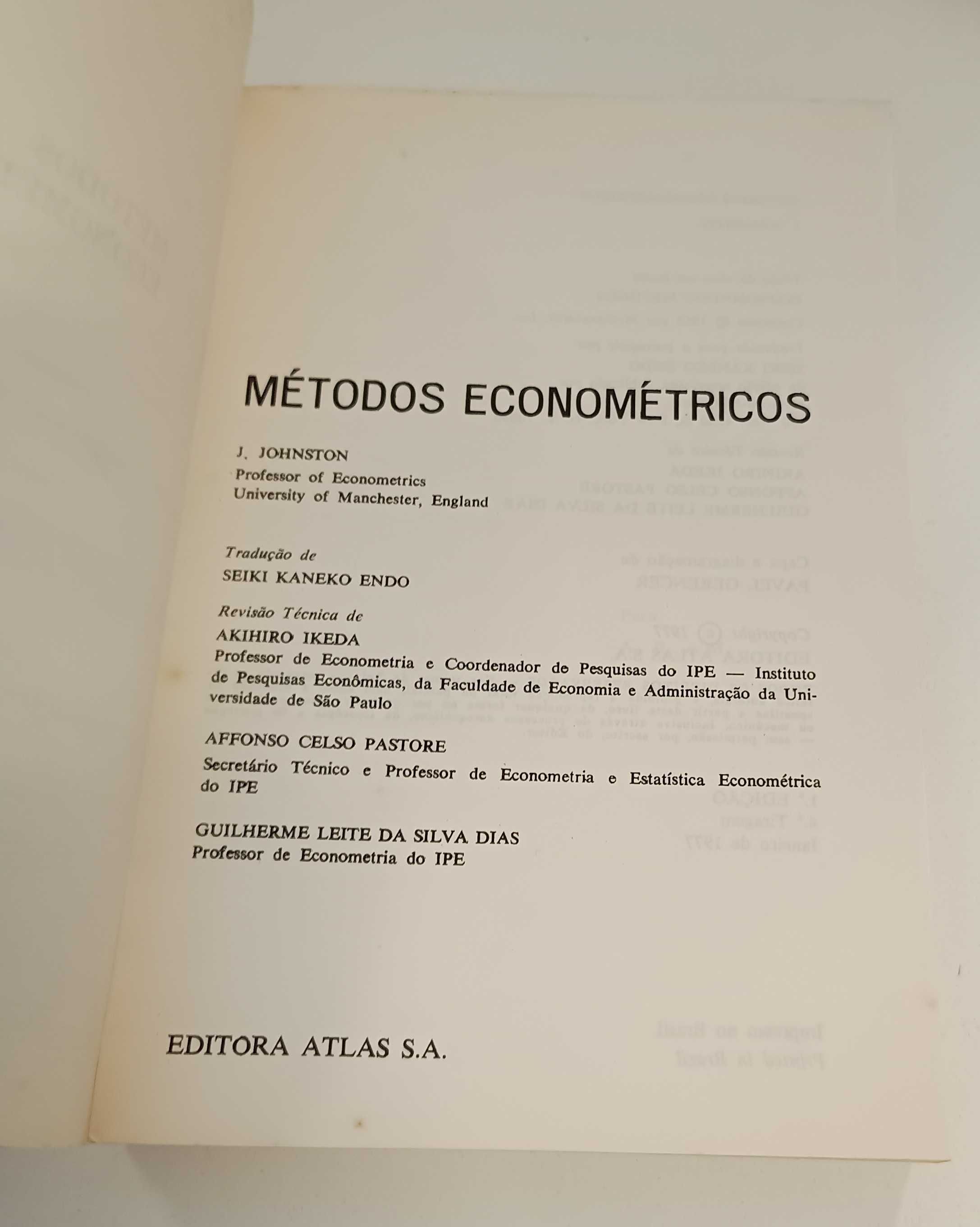 Métodos Econométricos, de J. Johnston