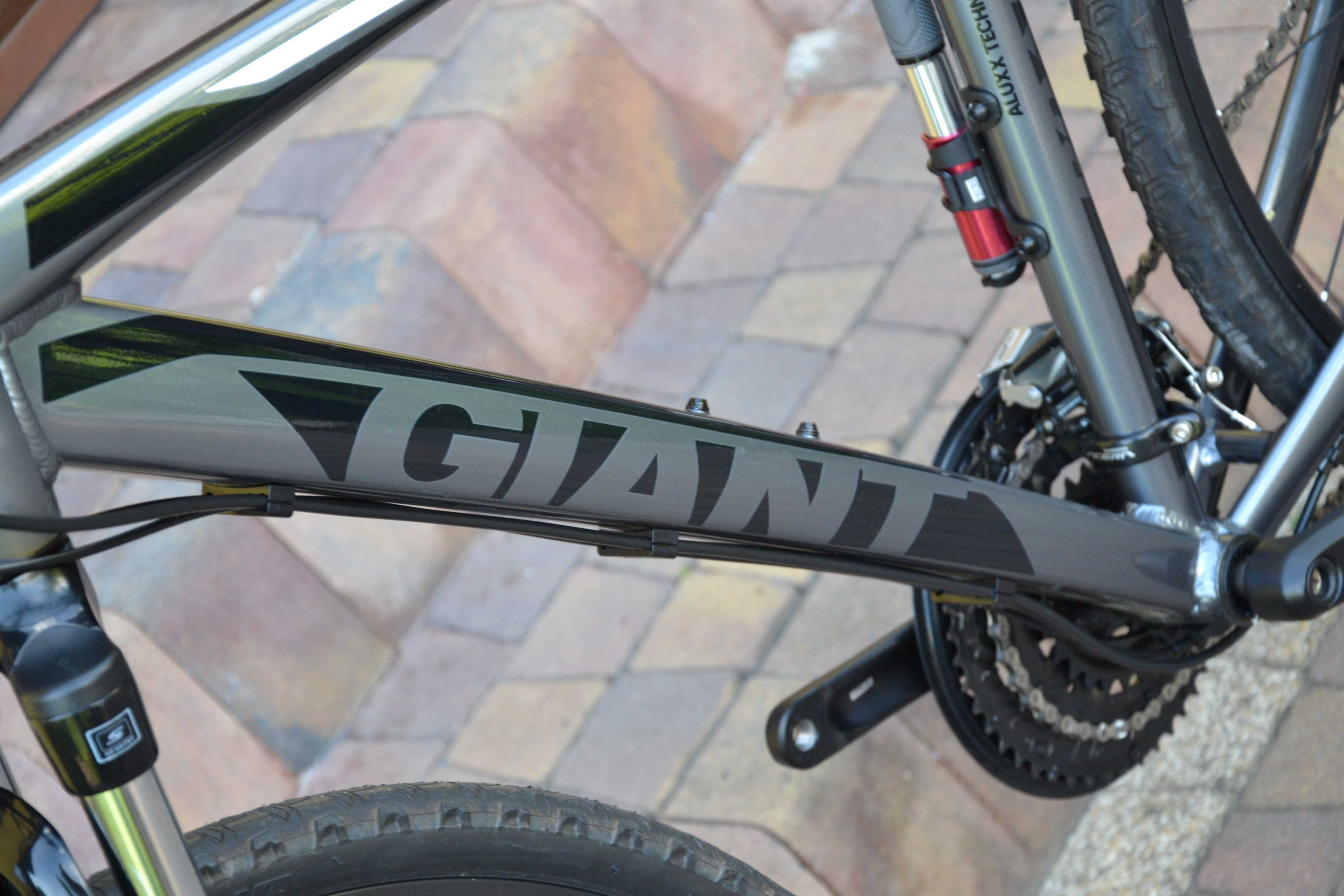 Giant Roam 2 Cross Shimano 3x9 Suntour blokada hydraulika M bdb