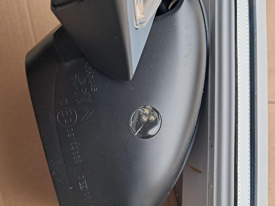 Lusterko citroen c4 b7, lewe ,nowe