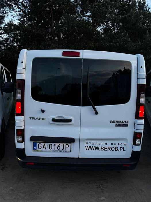 Bus osobowy na wynajem