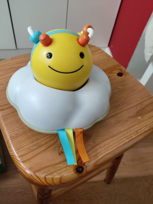 Brinquedo gatinhar, abelha Skip Hop