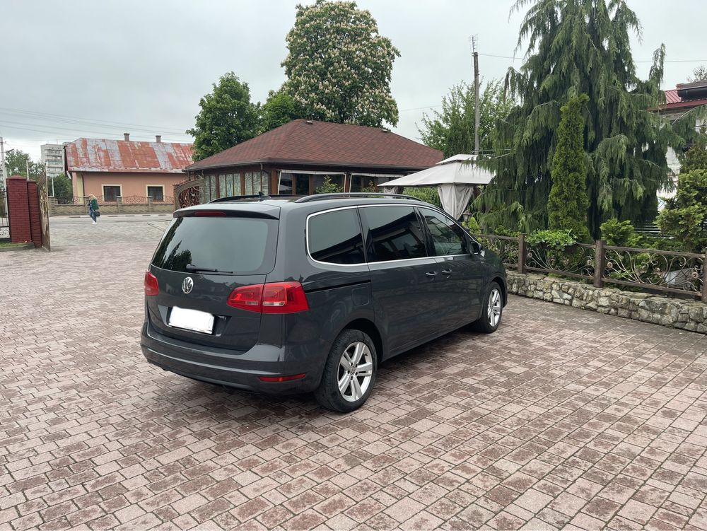 Volkswagen sharan match 2012 року