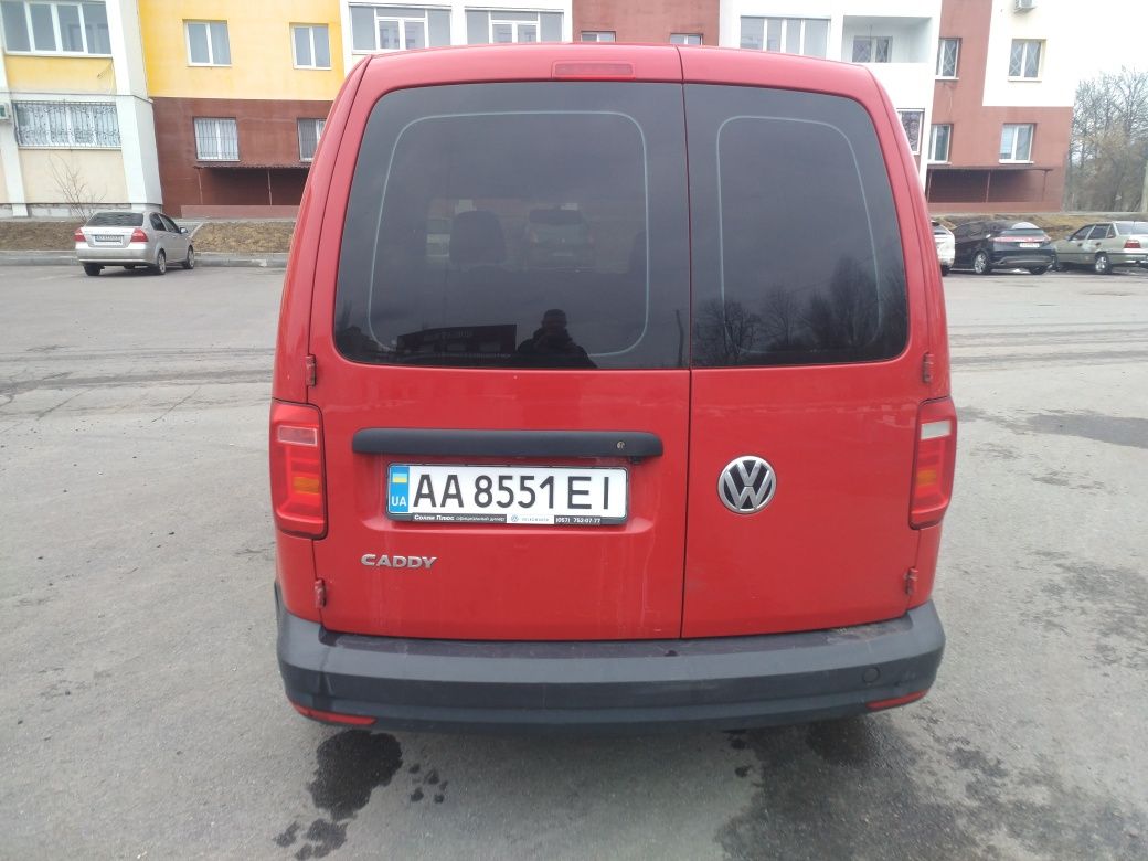 Продам volkswagen caddy грузопассажир год выпуска ноябрь 2016