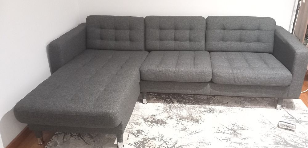 Sofá L como nova, em muito bom estado, comprada há menos de um ano