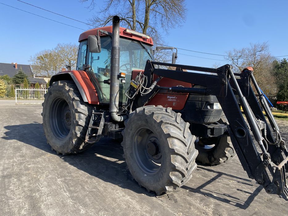 Case Mx120 z turem